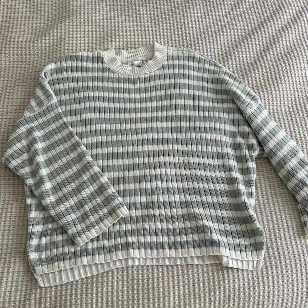 Abercrombie striped sweater XL